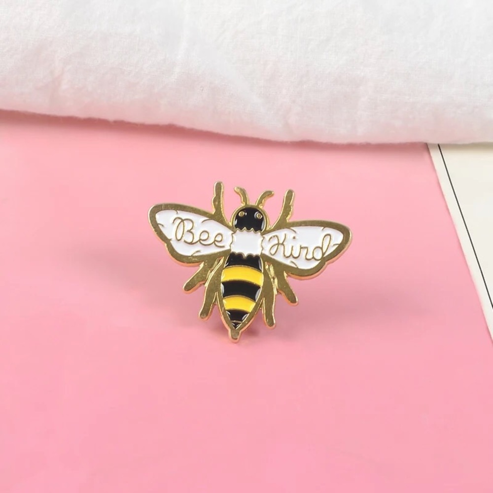 🎉 New Bee Kind Enamel Brooch Pin